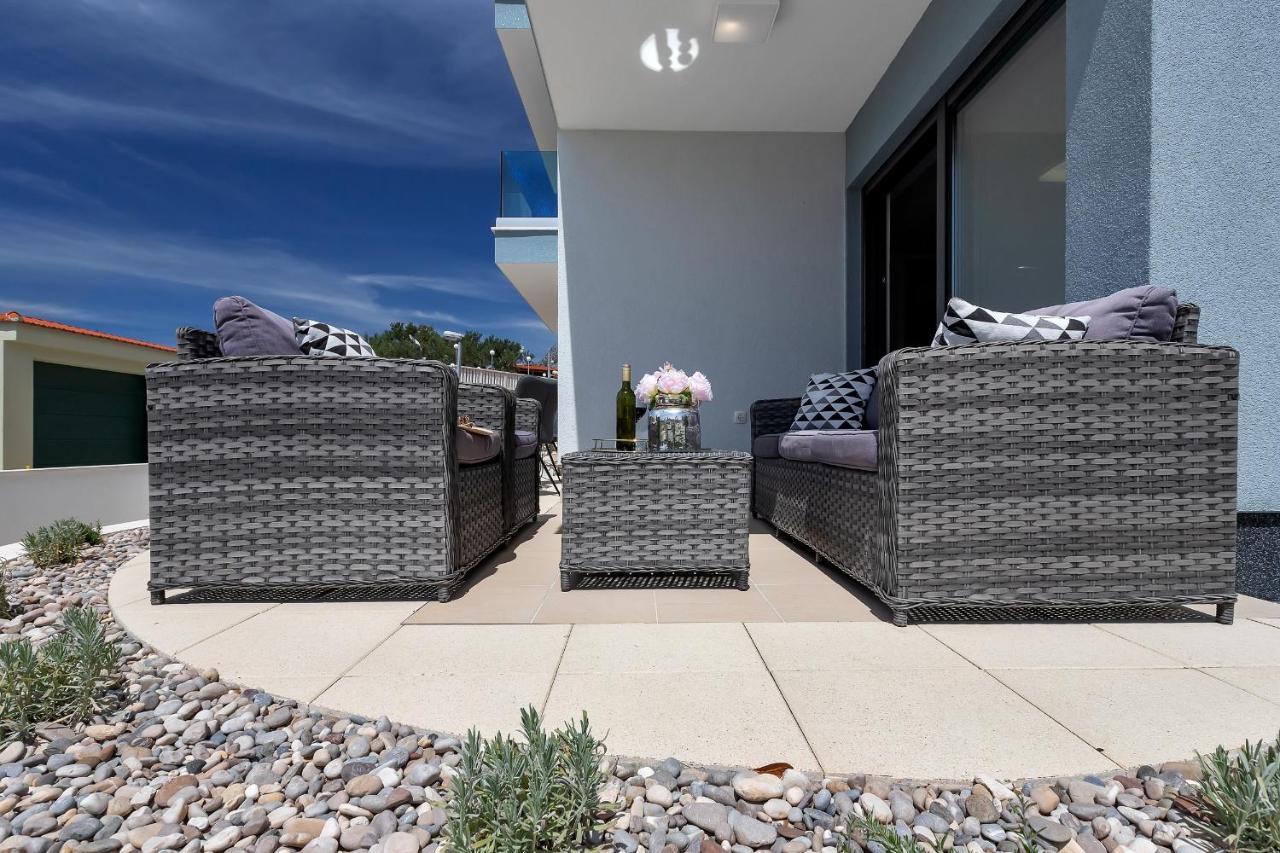Luxury Promajna Beach Apartment Luaran gambar