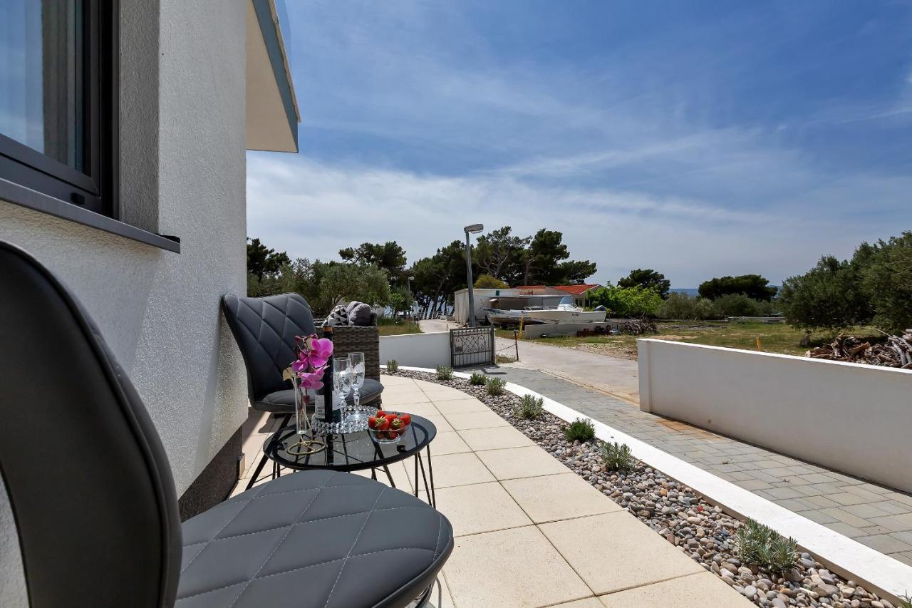 Luxury Promajna Beach Apartment Luaran gambar
