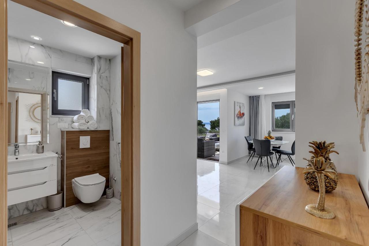 Luxury Promajna Beach Apartment Luaran gambar
