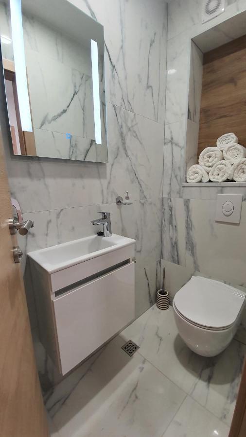 Luxury Promajna Beach Apartment Luaran gambar